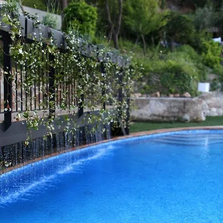 فندق Boutique Casa Granados 4*